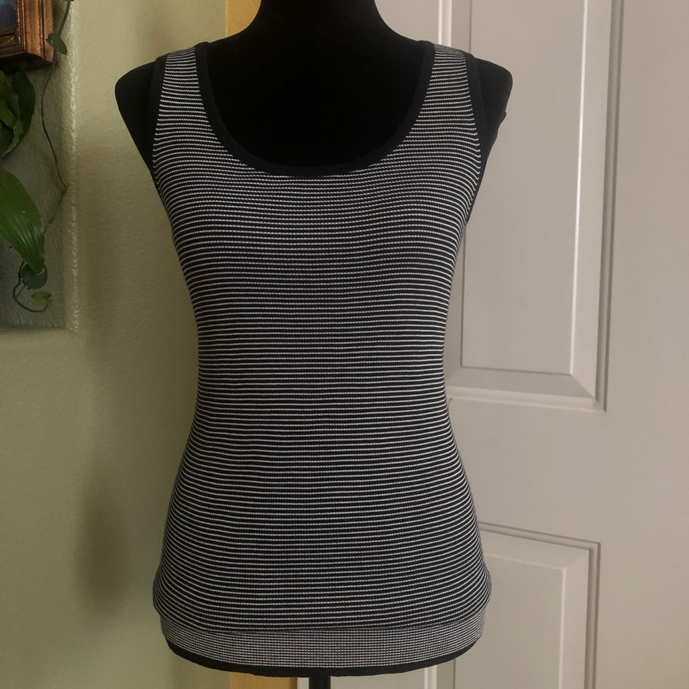 St. John Wool blend Top